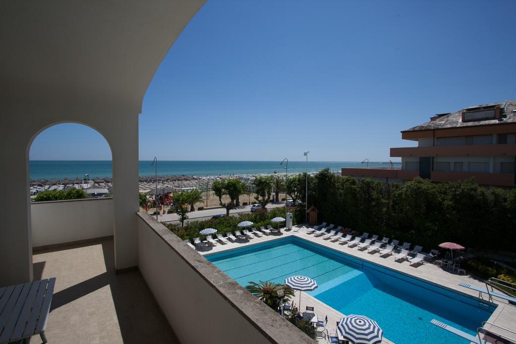 Grand Hotel Don Juan جوليانوفا المظهر الخارجي الصورة
